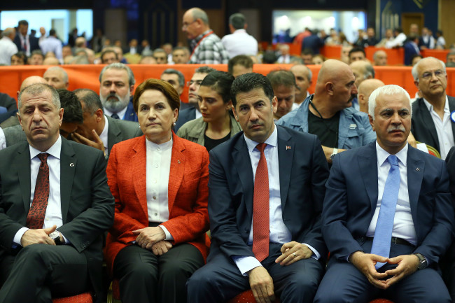 MHP kurultayı toplandı 2