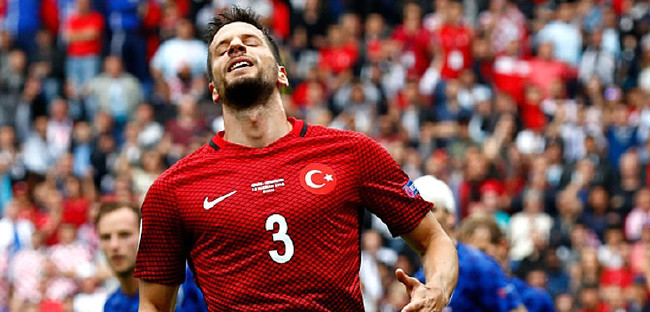 6 ismin biletini kesti 1