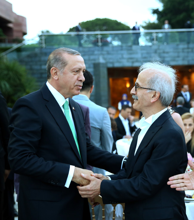 Erdoğan ünlülerle iftar yemeğinde buluştu 36
