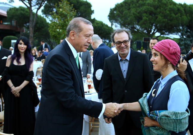 Erdoğan ünlülerle iftar yemeğinde buluştu 42