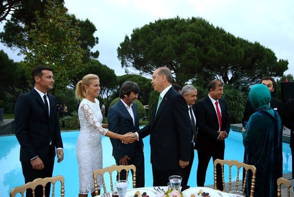 Erdoğan ünlülerle iftar yemeğinde buluştu 9