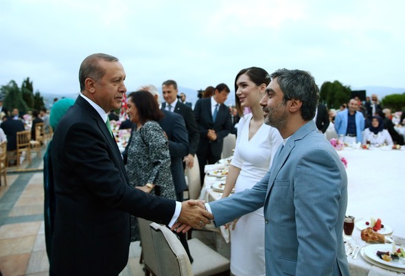 Erdoğan ünlülerle iftar yemeğinde buluştu 10