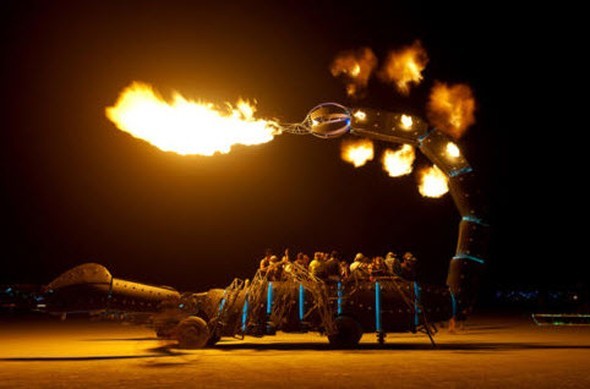 Rus mühendisin dev akrebi görenleri dehşete düşürüyor 14