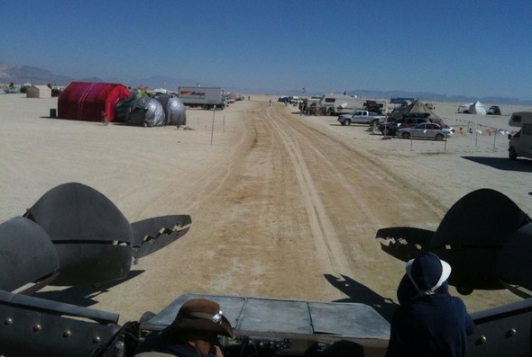 Rus mühendisin dev akrebi görenleri dehşete düşürüyor 15