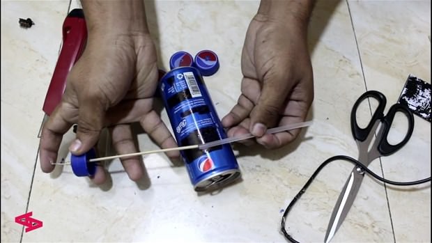 Sadece bir kola kutusuydu... 14