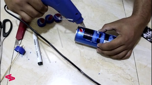 Sadece bir kola kutusuydu... 17