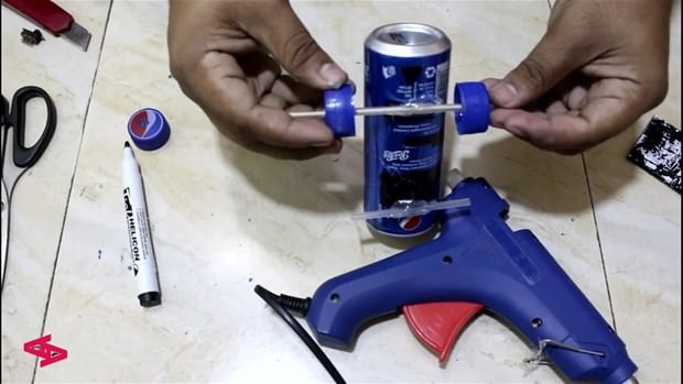 Sadece bir kola kutusuydu... 22