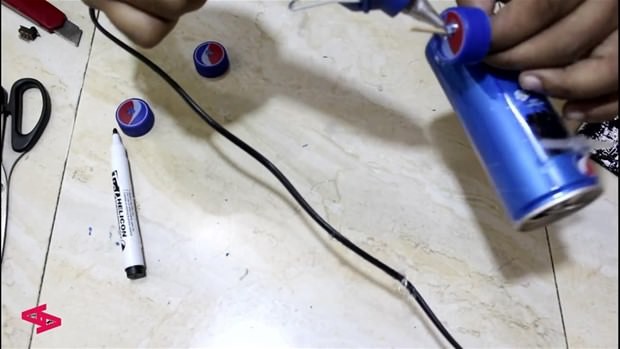 Sadece bir kola kutusuydu... 23