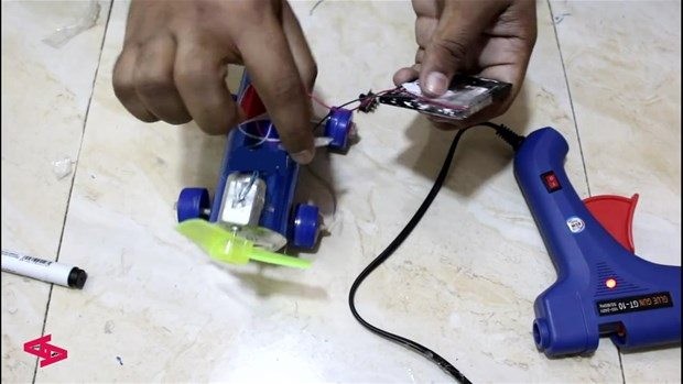 Sadece bir kola kutusuydu... 32