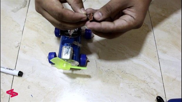 Sadece bir kola kutusuydu... 35