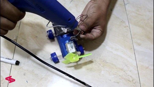 Sadece bir kola kutusuydu... 36