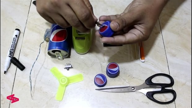 Sadece bir kola kutusuydu... 5