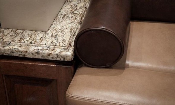 Yürüyen saray inşa etti 20