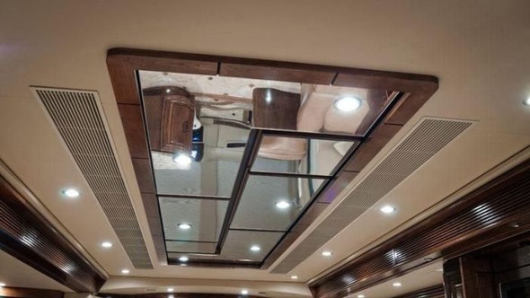 Yürüyen saray inşa etti 21