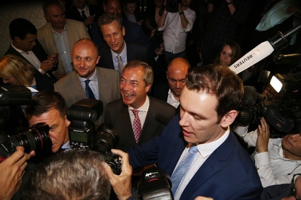 Brexit yeni lider doğurdu 10