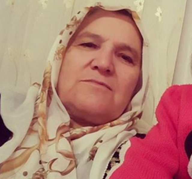 Ünlülerin anneleri 29