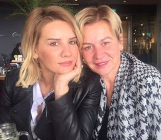 Ünlülerin anneleri 4