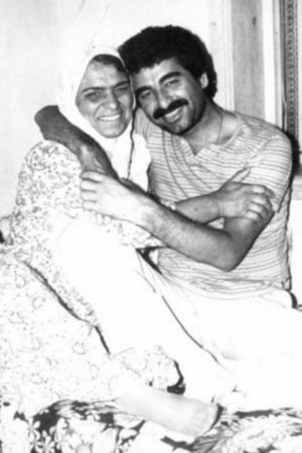 Ünlülerin anneleri 49