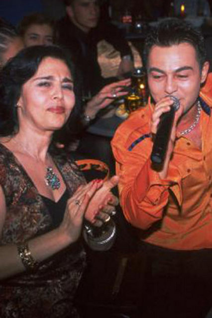 Ünlülerin anneleri 58