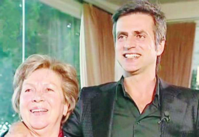 Ünlülerin anneleri 61