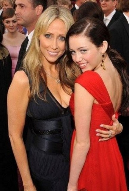 Ünlülerin anneleri 71