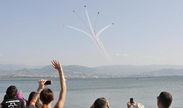 Türk Yıldızları'nın gösterisi nefes kesti 6