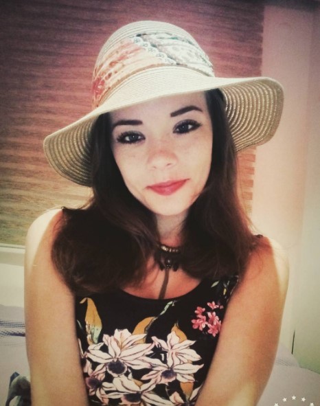 Babasının annesini öldürdüğünü söyleyen Selin Ünver yaşadıklarını anlattı 8