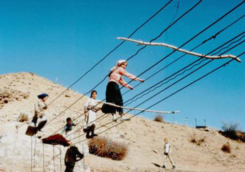 Cam köprü balyozlarla test edildi 50