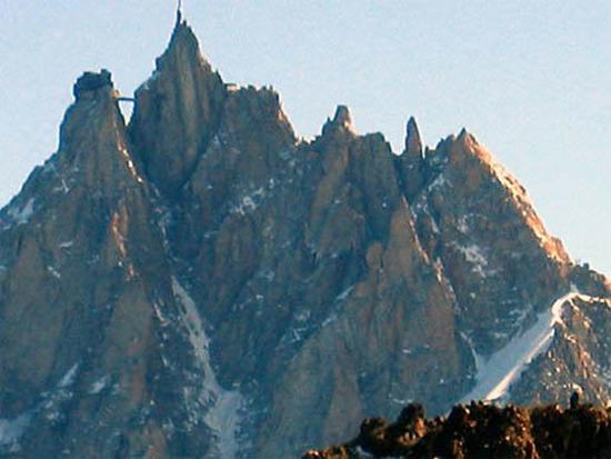 Cam köprü balyozlarla test edildi 51