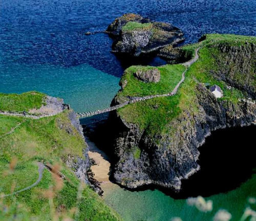 Cam köprü balyozlarla test edildi 72