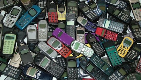 Eski telefonlardan 'altın' çıkıyor 15