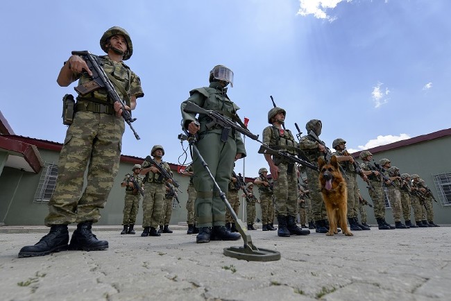 Hakkari şehidi Engin Mayın'ın adı, sınırdaki jandarma karakolunda yaşatılacak 15