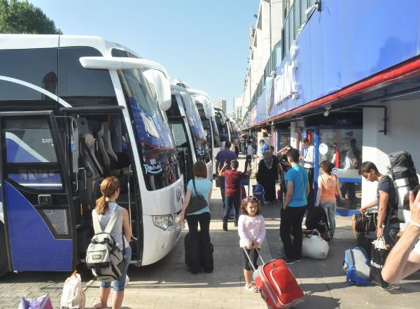Otogarda yoğunluk başladı 3