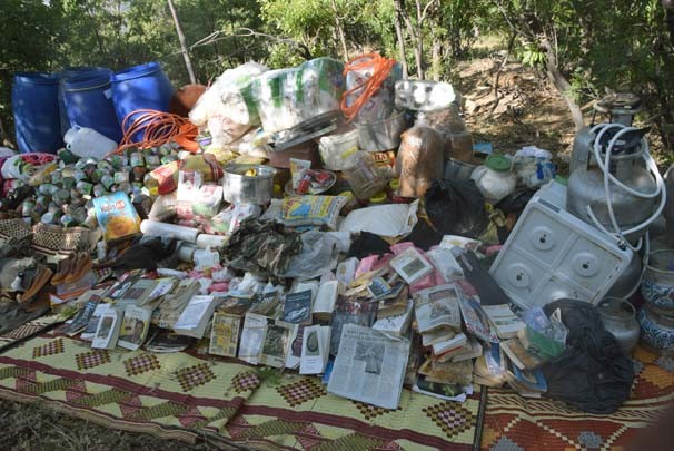 Lice'de çoğunluğu lüks bombalı saldırıda kullanılacak 22 araç yakalandı! 23