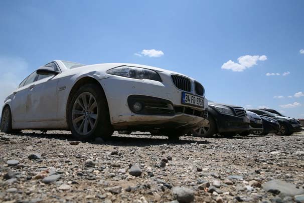 Lice'de çoğunluğu lüks bombalı saldırıda kullanılacak 22 araç yakalandı! 3