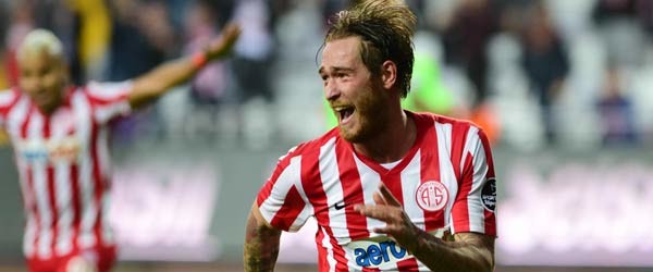 İmza için İstanbul'a geliyor 4