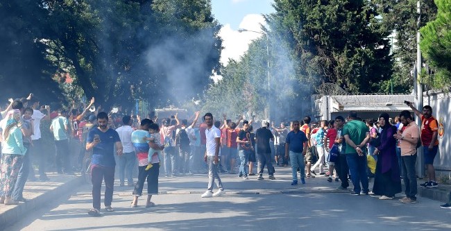 Galatasaray taraftarından Florya'da dev protesto! 20