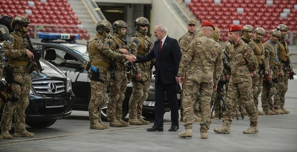 NATO Zirvesi Varşova'da başladı 5