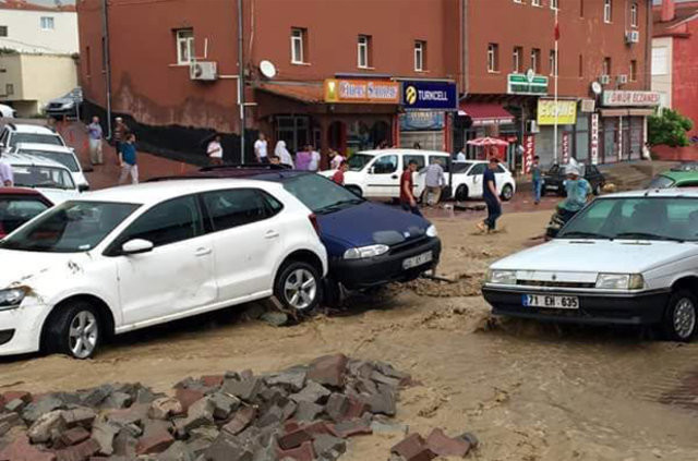Kayseri'de sel can aldı: 1 ölü 7