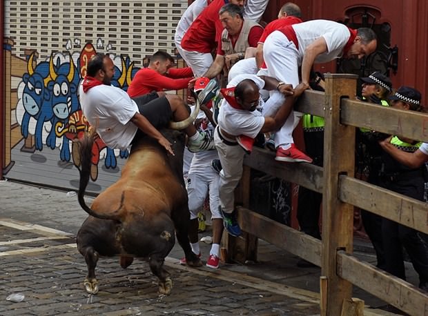 San Fermin festivalinde ilginç anlar 33