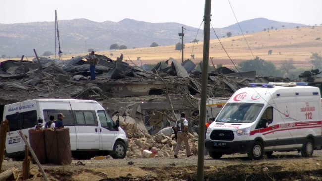 Mardin'de karakola bombalı saldırı 25