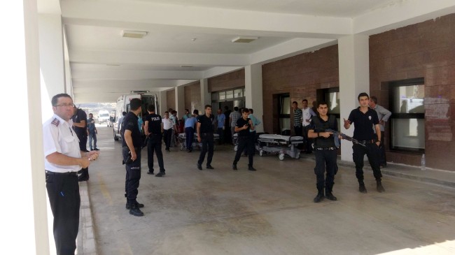 Mardin'de karakola bombalı saldırı 23