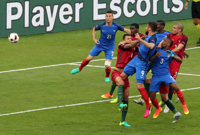 EURO 2016'da şampiyon Portekiz 15