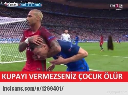 Fransa Portekiz capsleri sosyal medyayı salladı 39