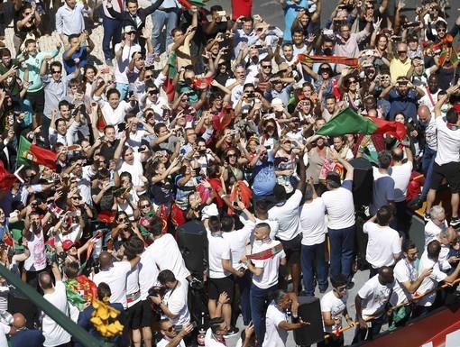 Portekiz ülkesinde krallar gibi karşılandı 4