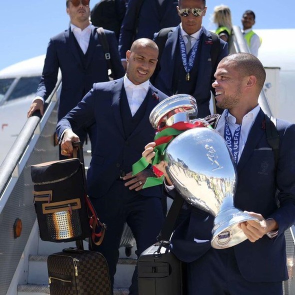 Portekiz ülkesinde krallar gibi karşılandı 7