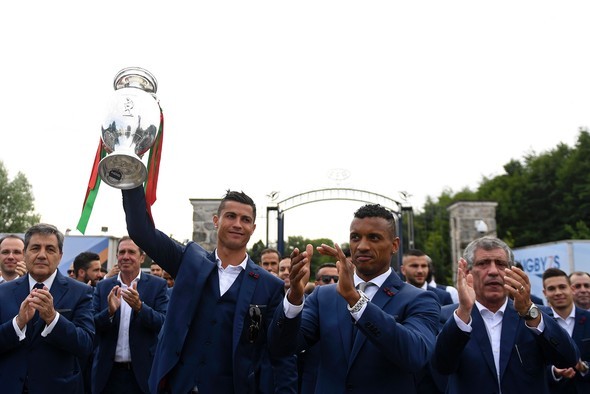 Portekiz ülkesinde krallar gibi karşılandı 16