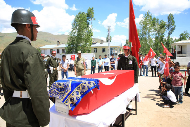 PKK'nın girmeye cesaret edemediği tek köy 12