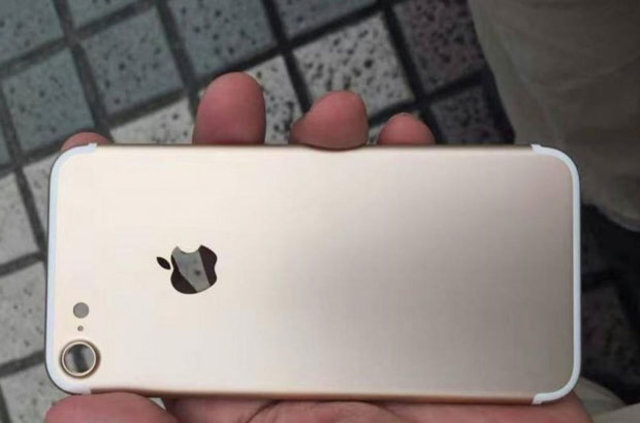 Yeni iPhone'dan yeni görüntüler 1
