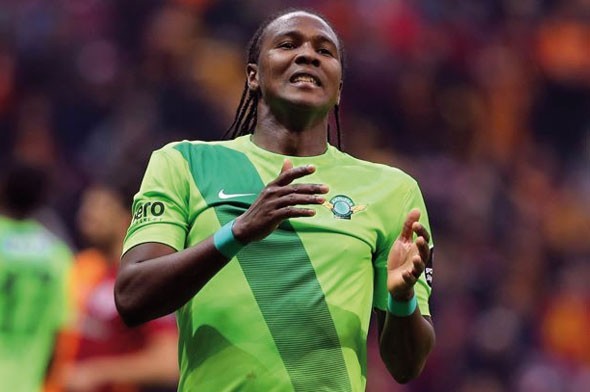 Galatasaray'ın istediği Rodallega sağlık kontrolünden geçti 3